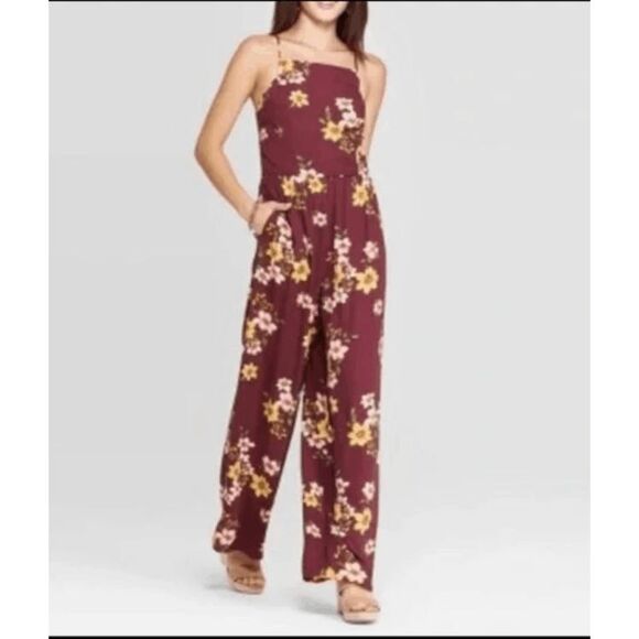 Xhilaration NWT Square Neck Floral Jumpsuit Maroon, Sz XS, MSRP $30 - Picture 1 of 4
